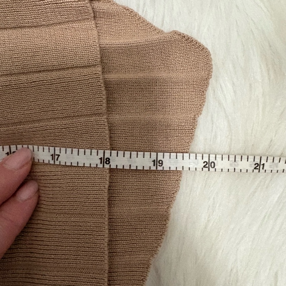 Tan Ribbed Top - Picture 4 of 4